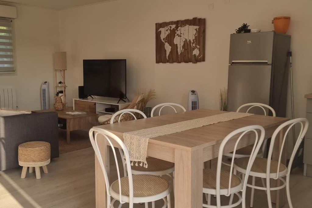 Maison Au Calme Entre Collegues Ou Famille - La Boheme - Saint-Seurin-sur-l'Isle 외부 사진